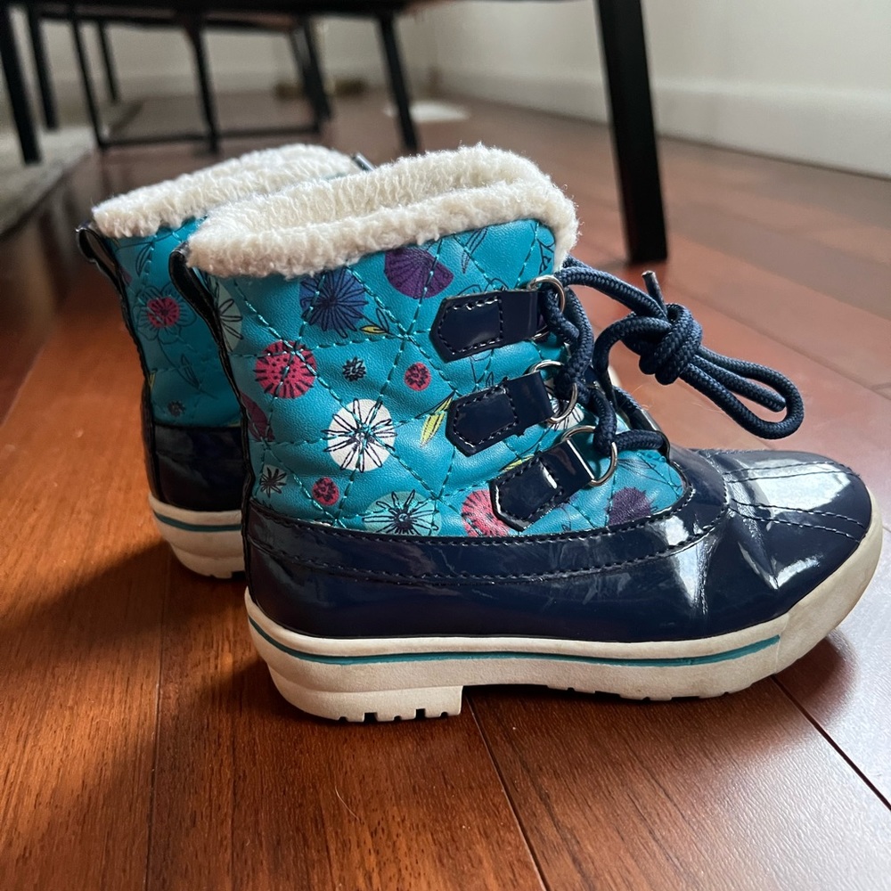 Lands’ End Girls size 10 lace up blue boots lined duck boot